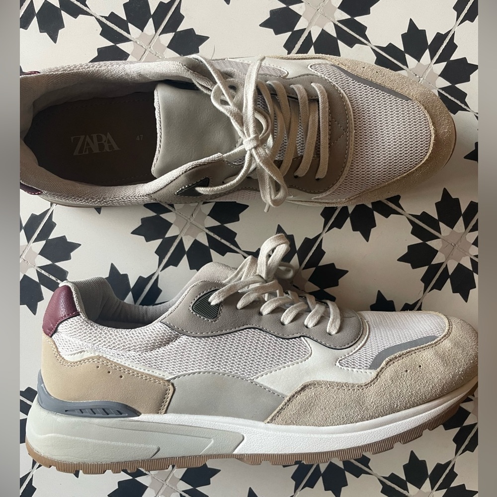 ZARA SIZE 12 MENS BARELY WORN